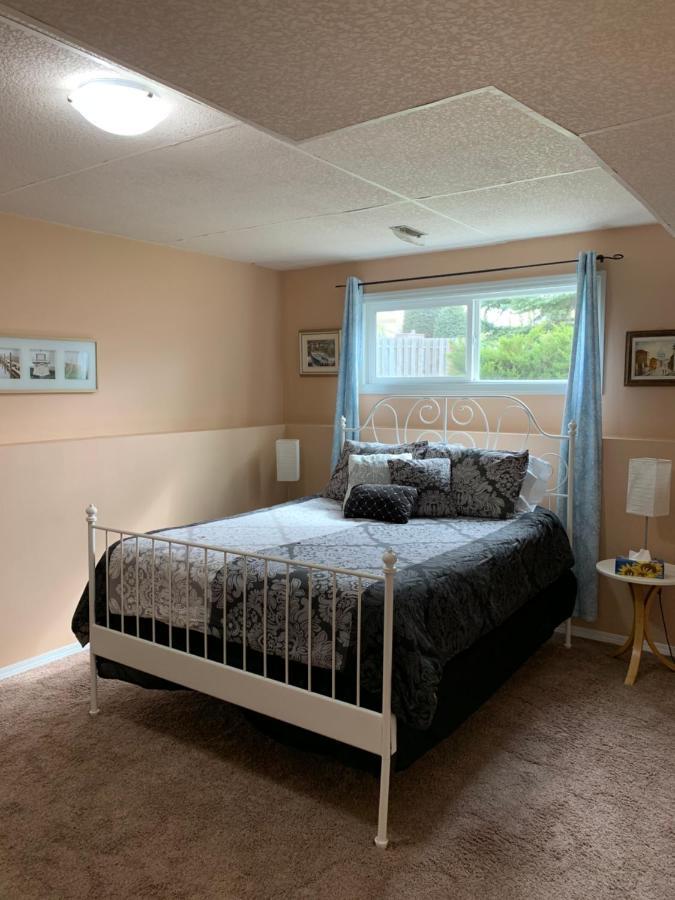 Newly Renovated Basement Suite! Lethbridge Dış mekan fotoğraf