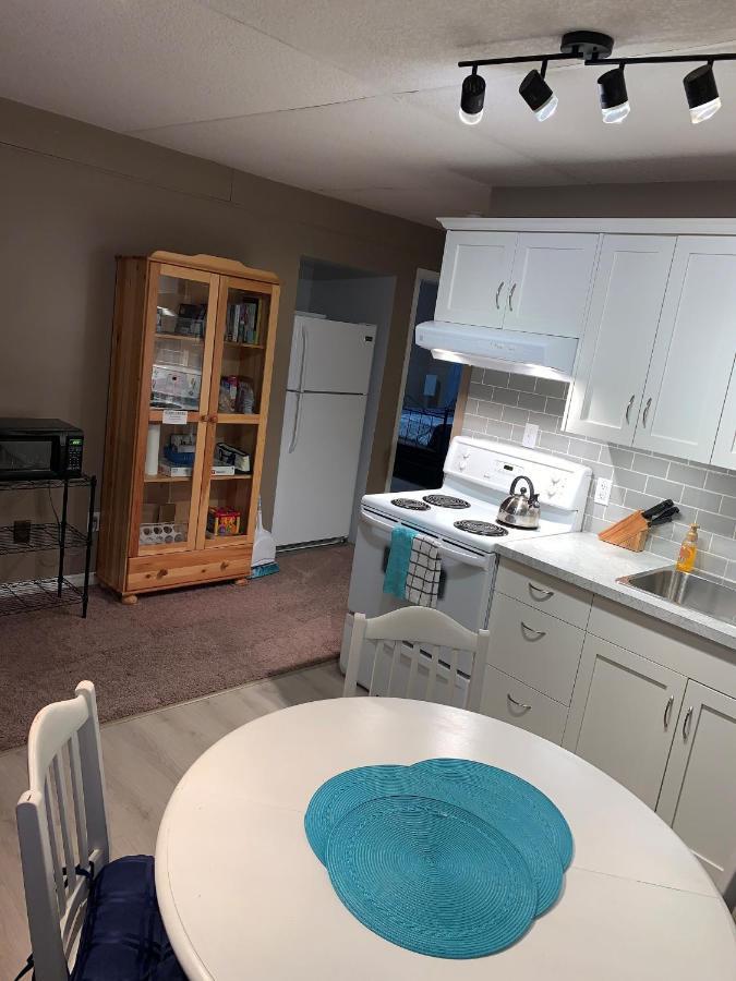 Newly Renovated Basement Suite! Lethbridge Dış mekan fotoğraf